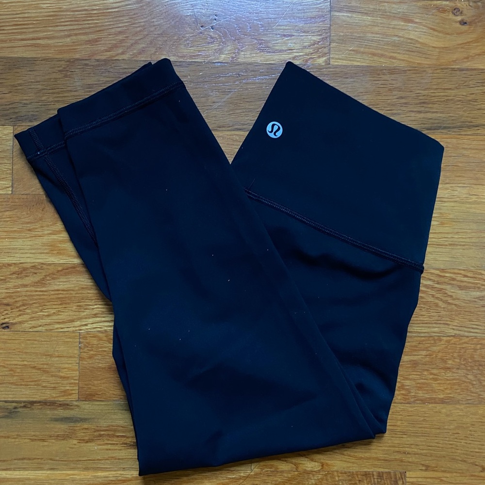 Lululemon black leggings XS